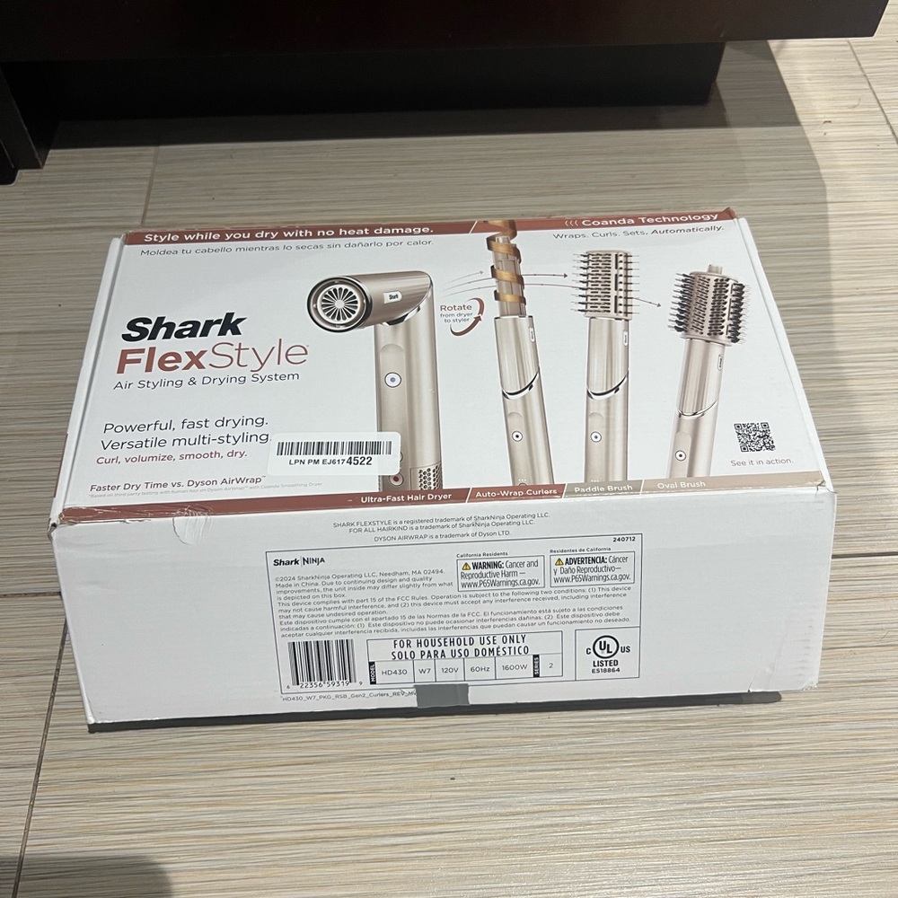 Shark FlexStyle Silver-DRYER USED ONLY ONCE/Came missing curler attachments